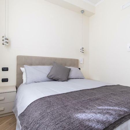 Napoli D'Amare B&B Bagian luar foto