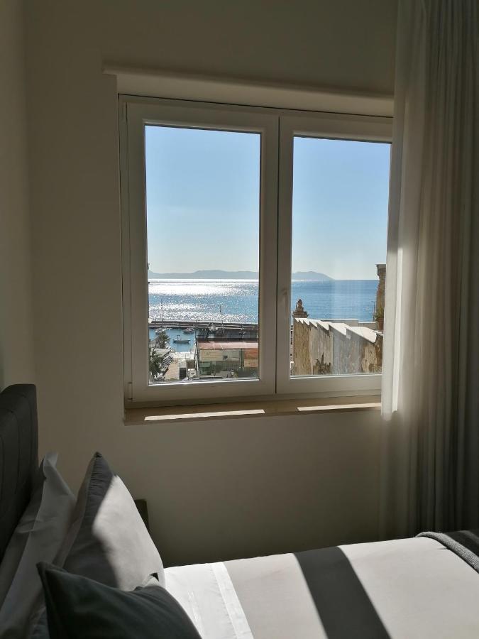 Napoli D'Amare B&B Bagian luar foto