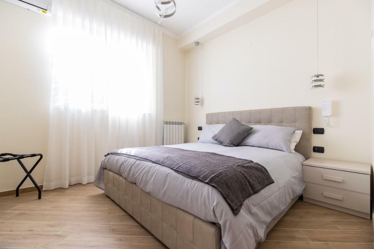 Napoli D'Amare B&B Bagian luar foto