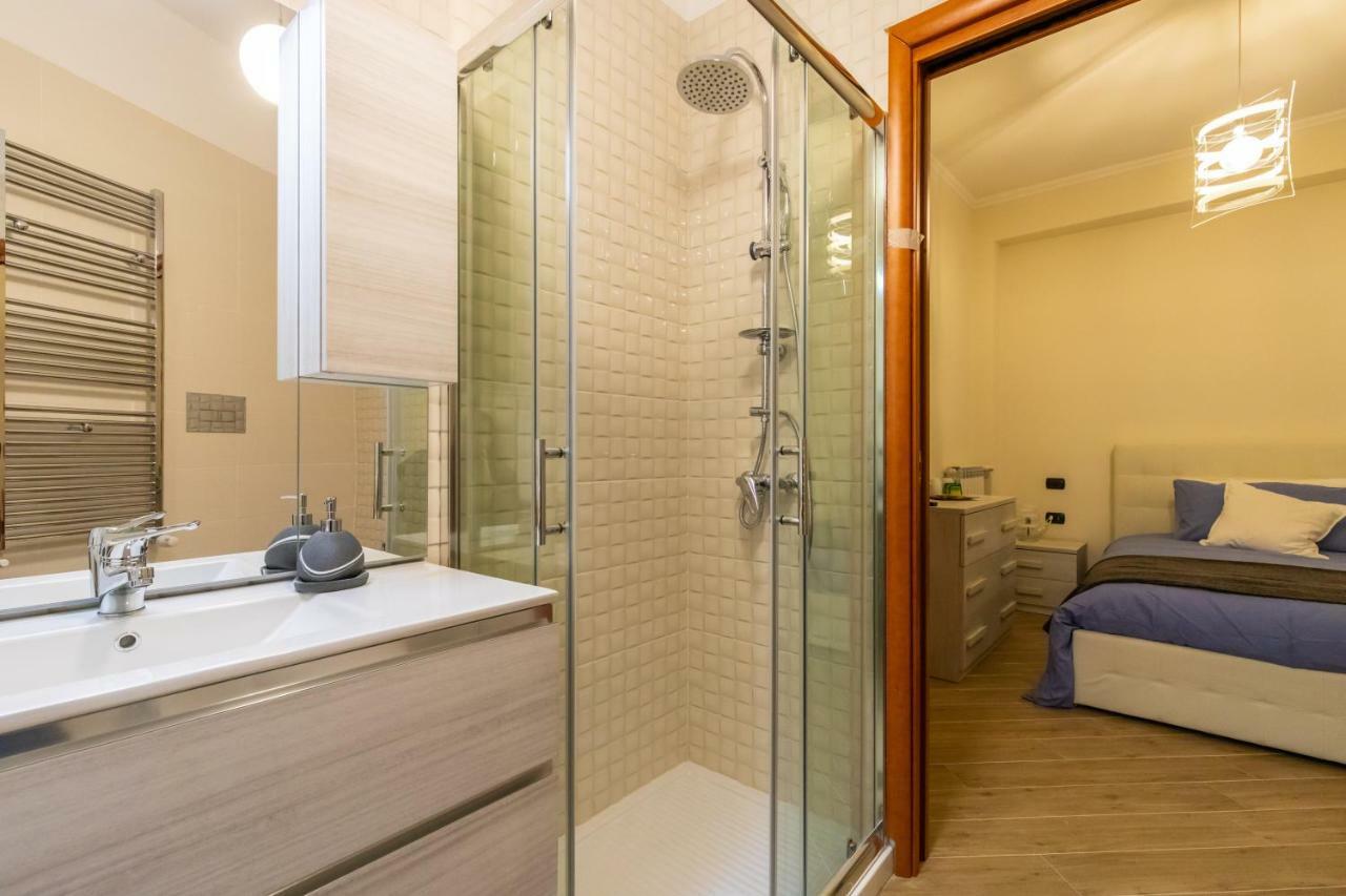 Napoli D'Amare B&B Bagian luar foto