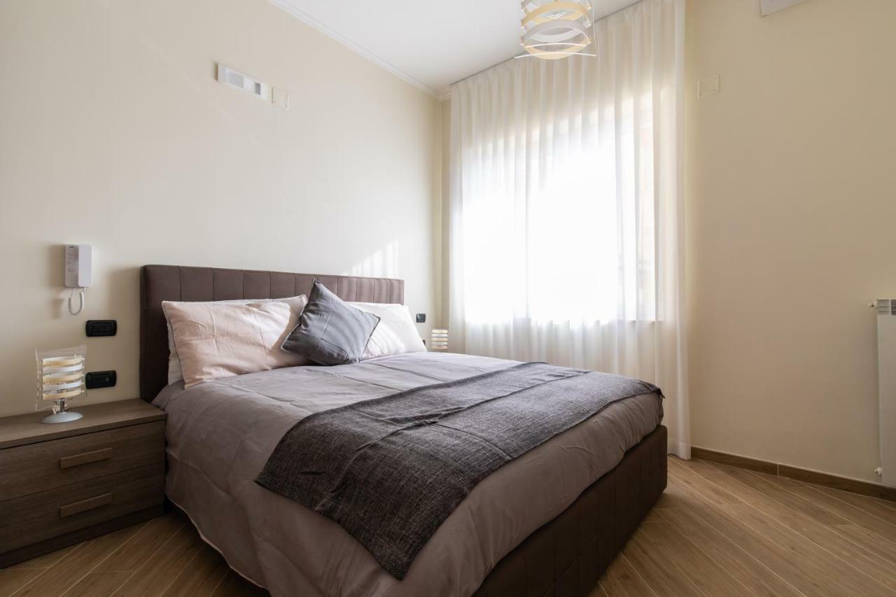 Napoli D'Amare B&B Bagian luar foto
