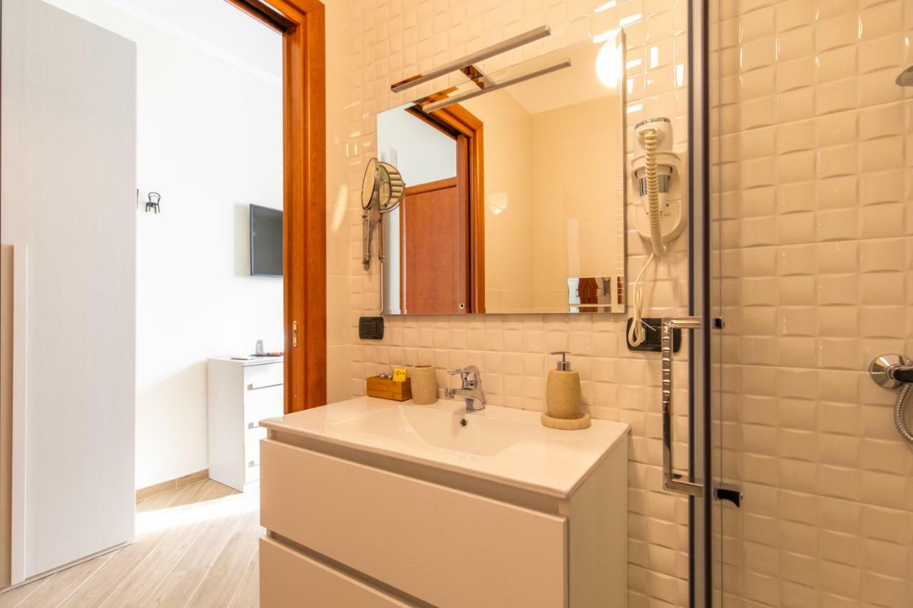 Napoli D'Amare B&B Bagian luar foto