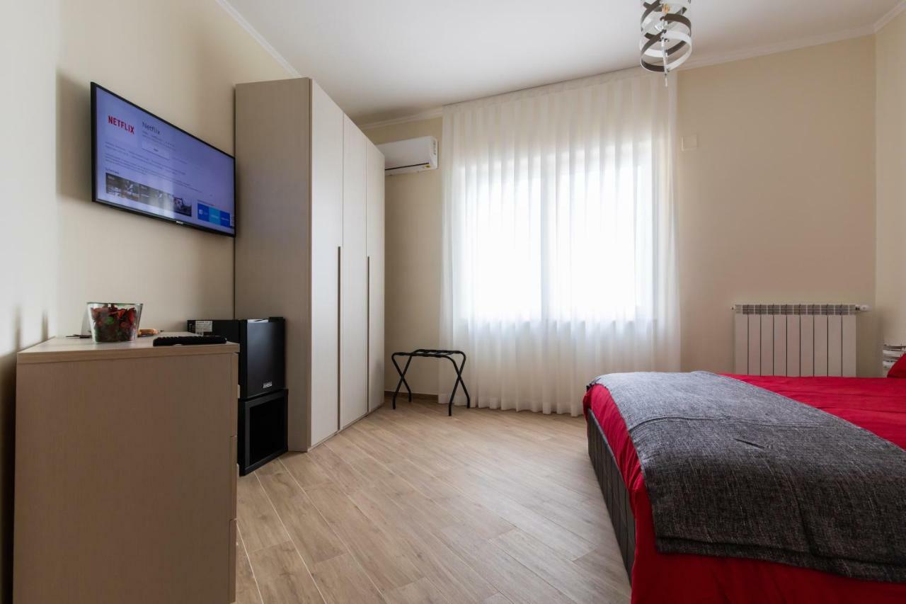 Napoli D'Amare B&B Bagian luar foto