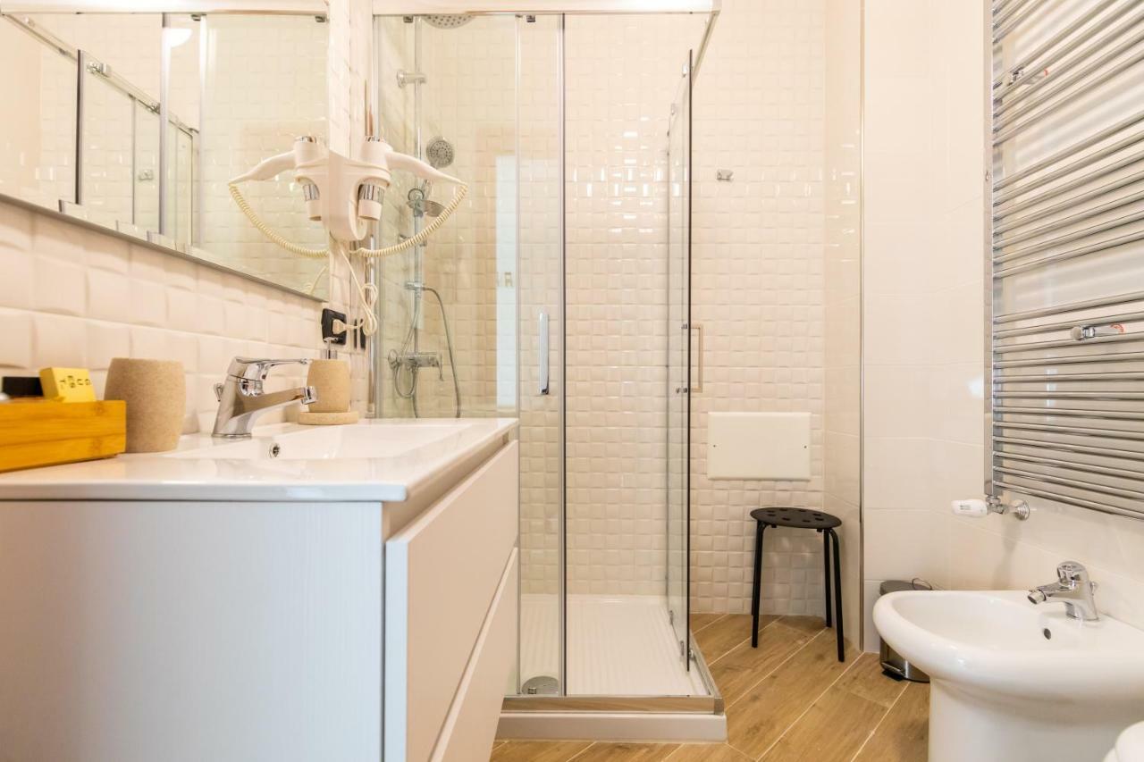 Napoli D'Amare B&B Bagian luar foto