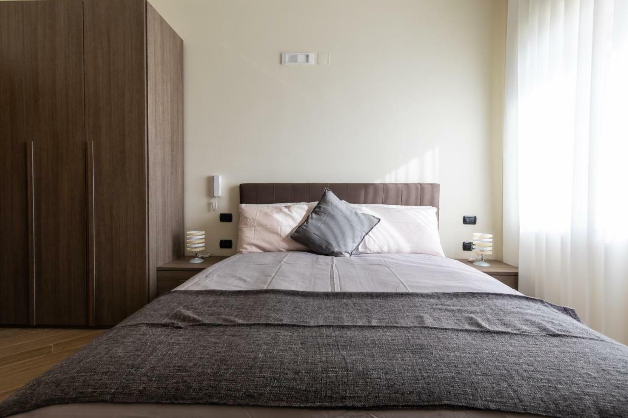 Napoli D'Amare B&B Bagian luar foto